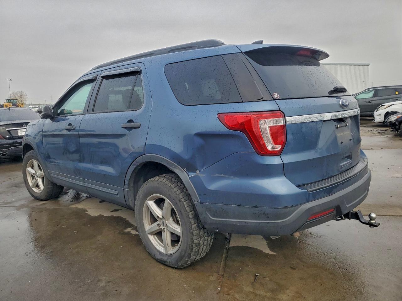 2018 FORD EXPLORER photo 2