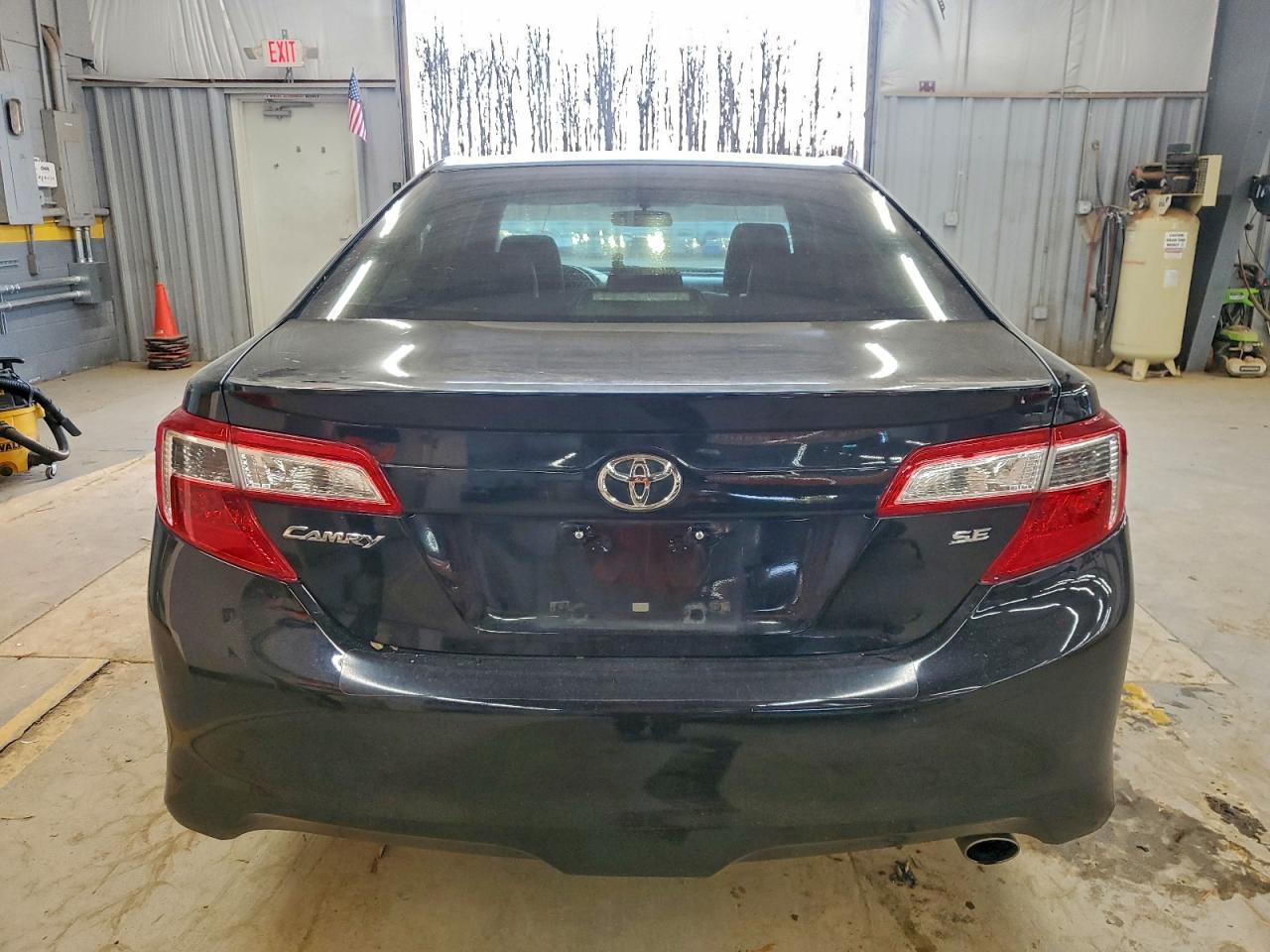 2012 TOYOTA CAMRY BASE photo 6