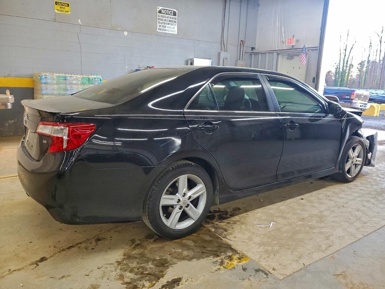 2012 TOYOTA CAMRY BASE photo 3