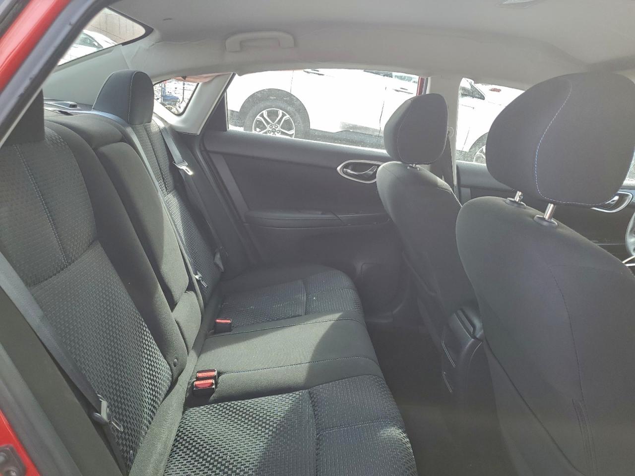 2016 NISSAN SENTRA S photo 19