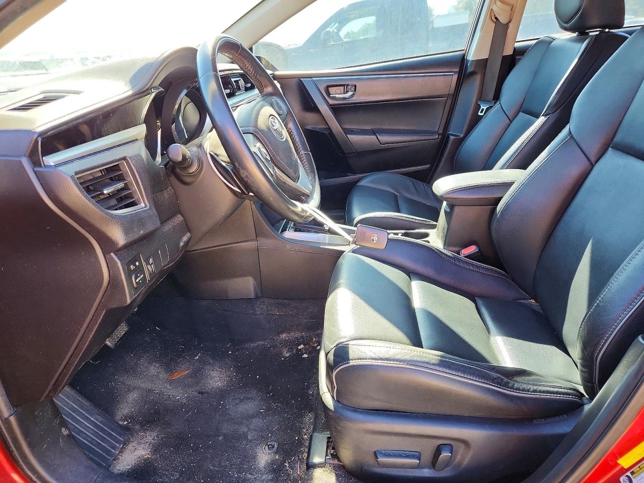 2014 TOYOTA COROLLA L photo 7