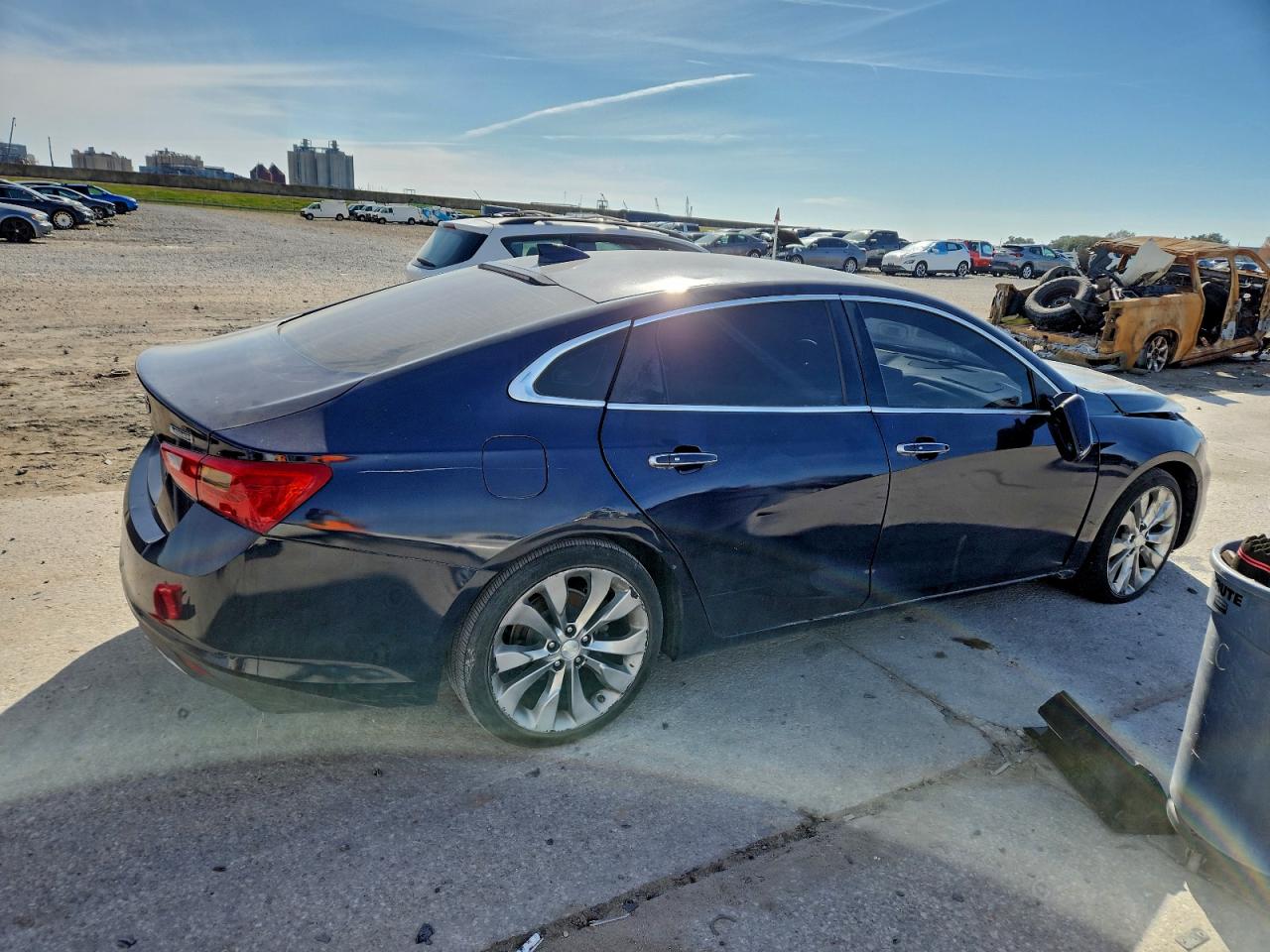 2016 CHEVROLET MALIBU PREMIER photo 3