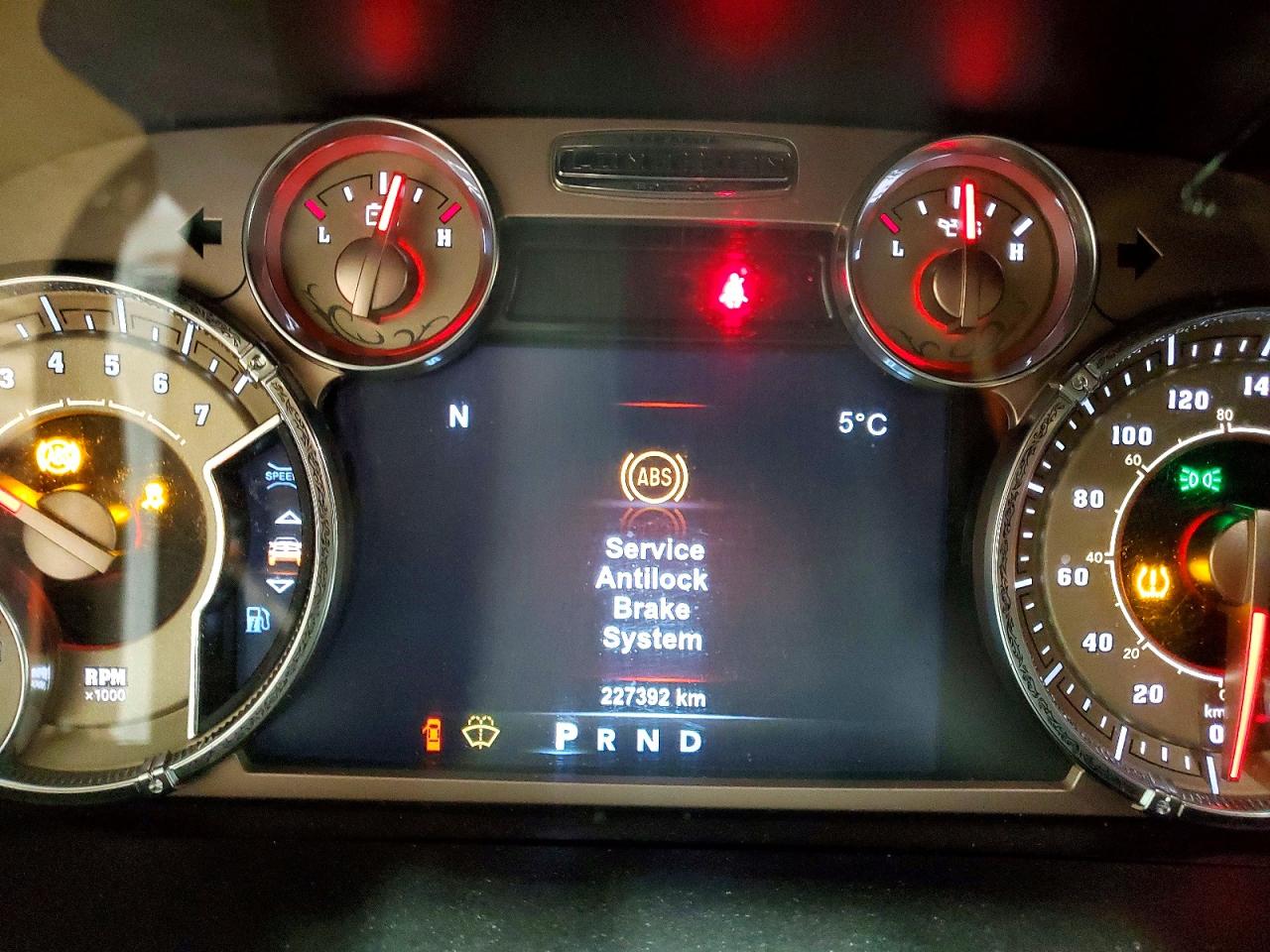 2018 RAM 1500 LONGHORN photo 9