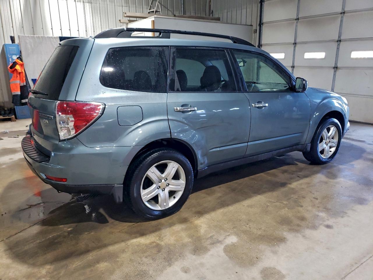 2010 SUBARU FORESTER 2.5X PREMIUM photo 5