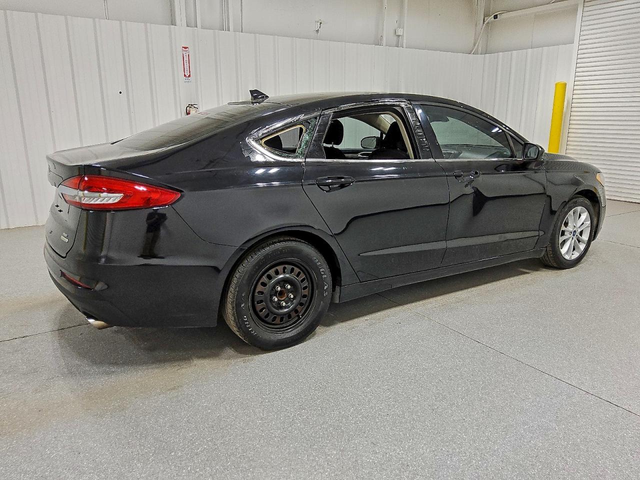 2020 FORD FUSION SE photo 3