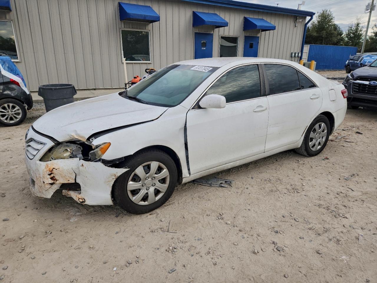 2011 TOYOTA CAMRY