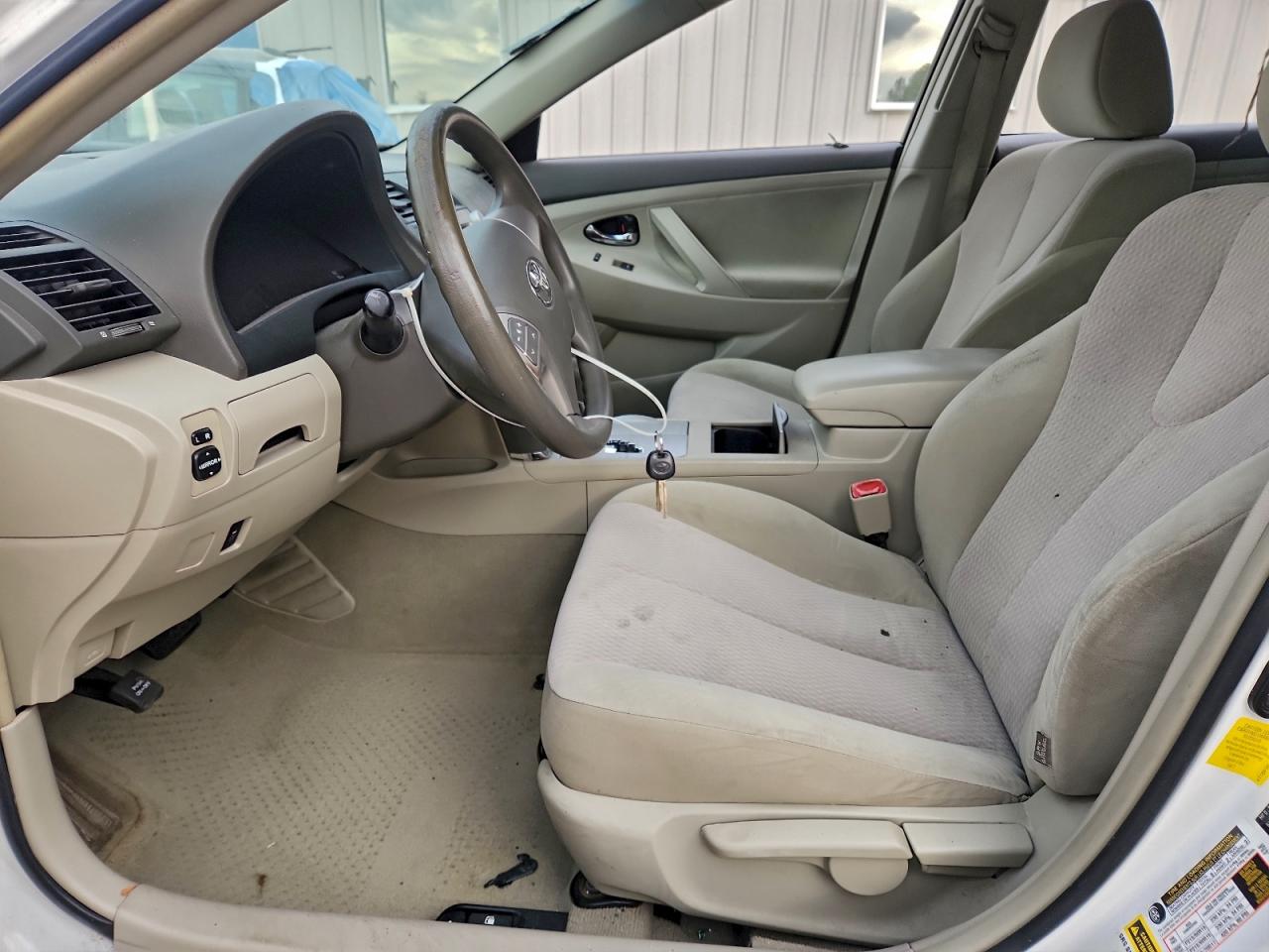 2011 TOYOTA CAMRY BASE photo 7