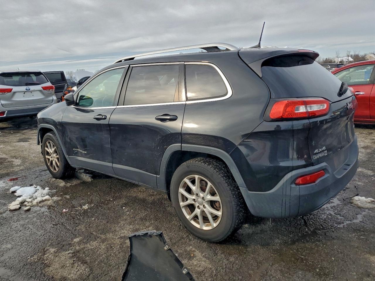 2016 JEEP CHEROKEE LATITUDE photo 2