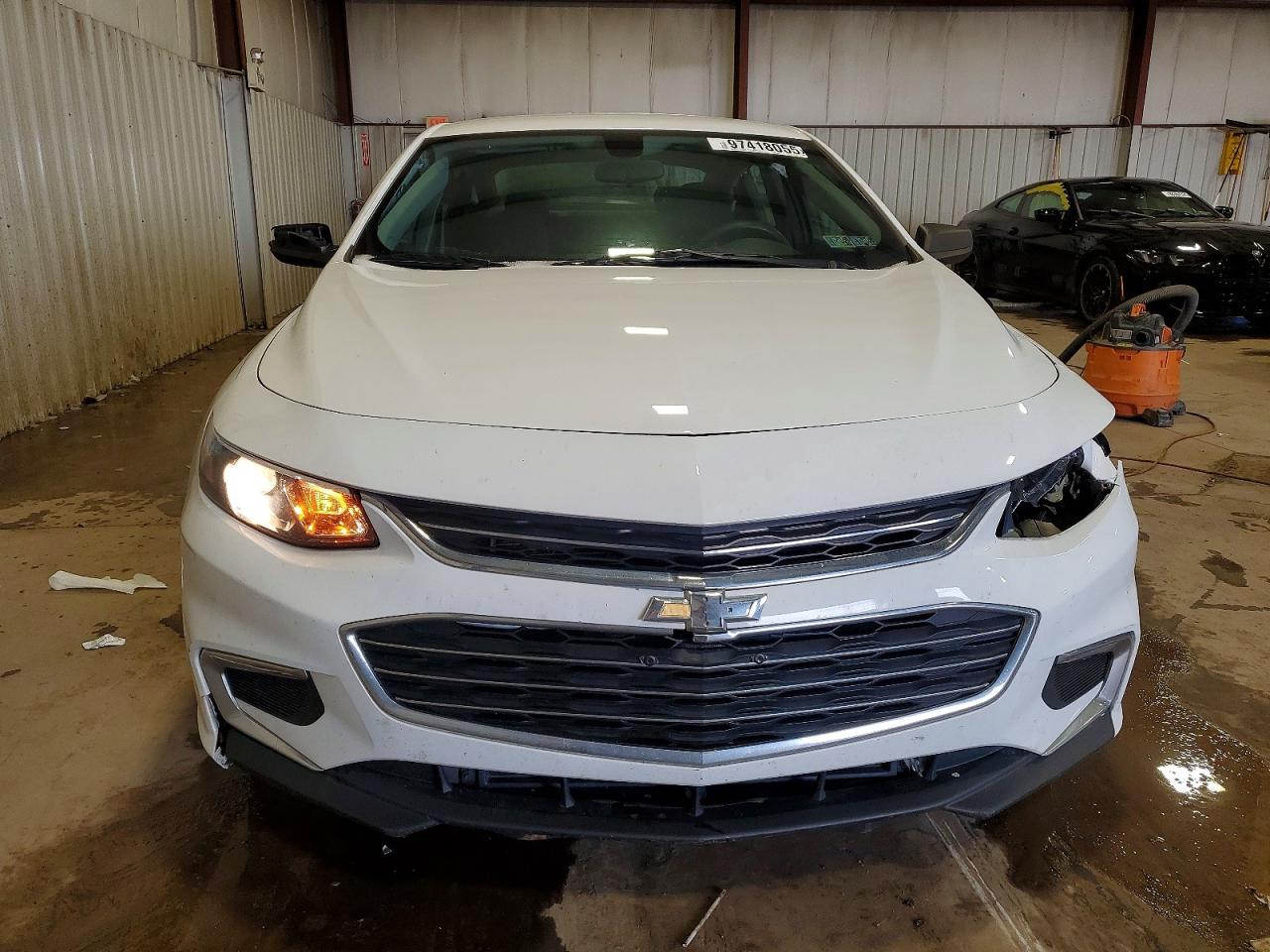 2018 CHEVROLET MALIBU LS photo 5