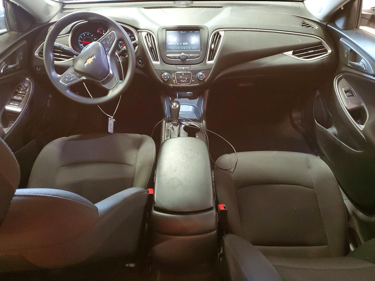 2018 CHEVROLET MALIBU LS photo 8