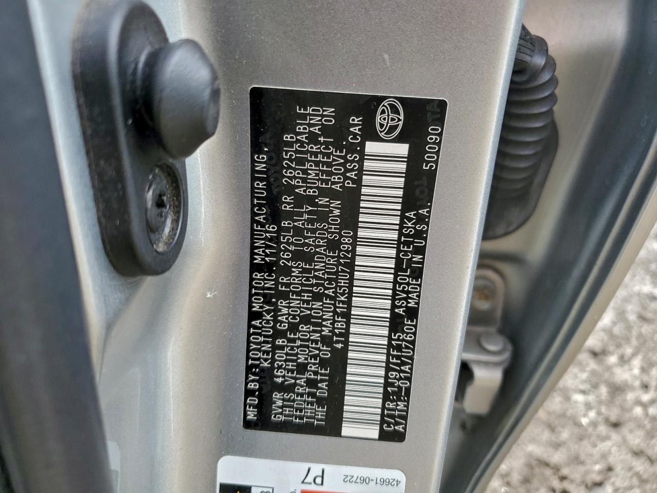 2017 TOYOTA CAMRY LE photo 23
