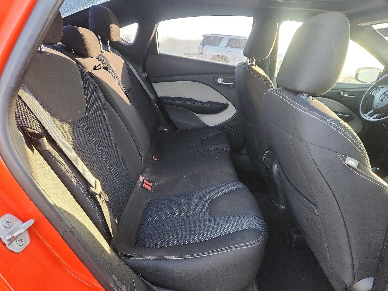 2015 DODGE DART SXT photo 10