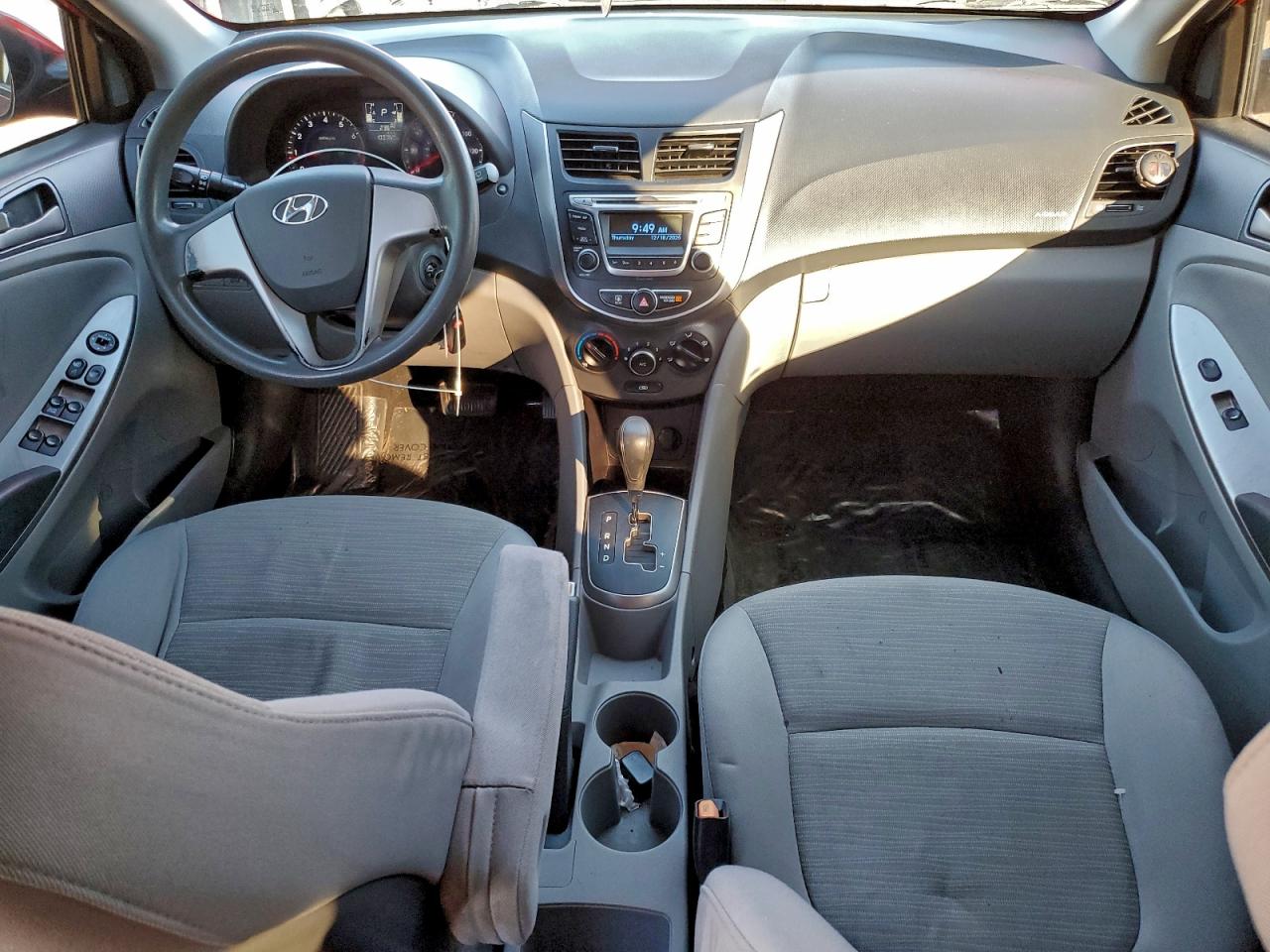 2017 HYUNDAI ACCENT SE photo 8
