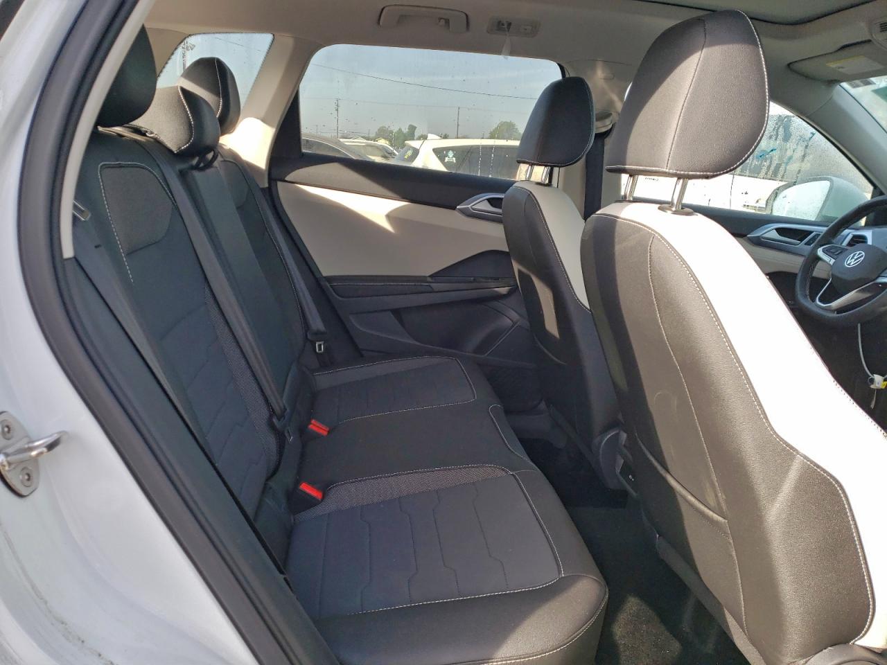 2025 VOLKSWAGEN TAOS SE photo 11