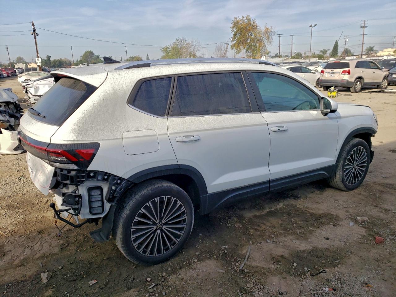 2025 VOLKSWAGEN TAOS SE photo 3