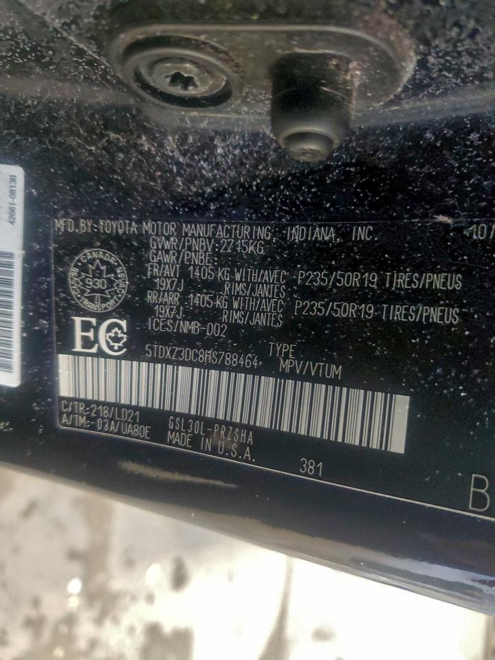 2017 TOYOTA SIENNA SE photo 13