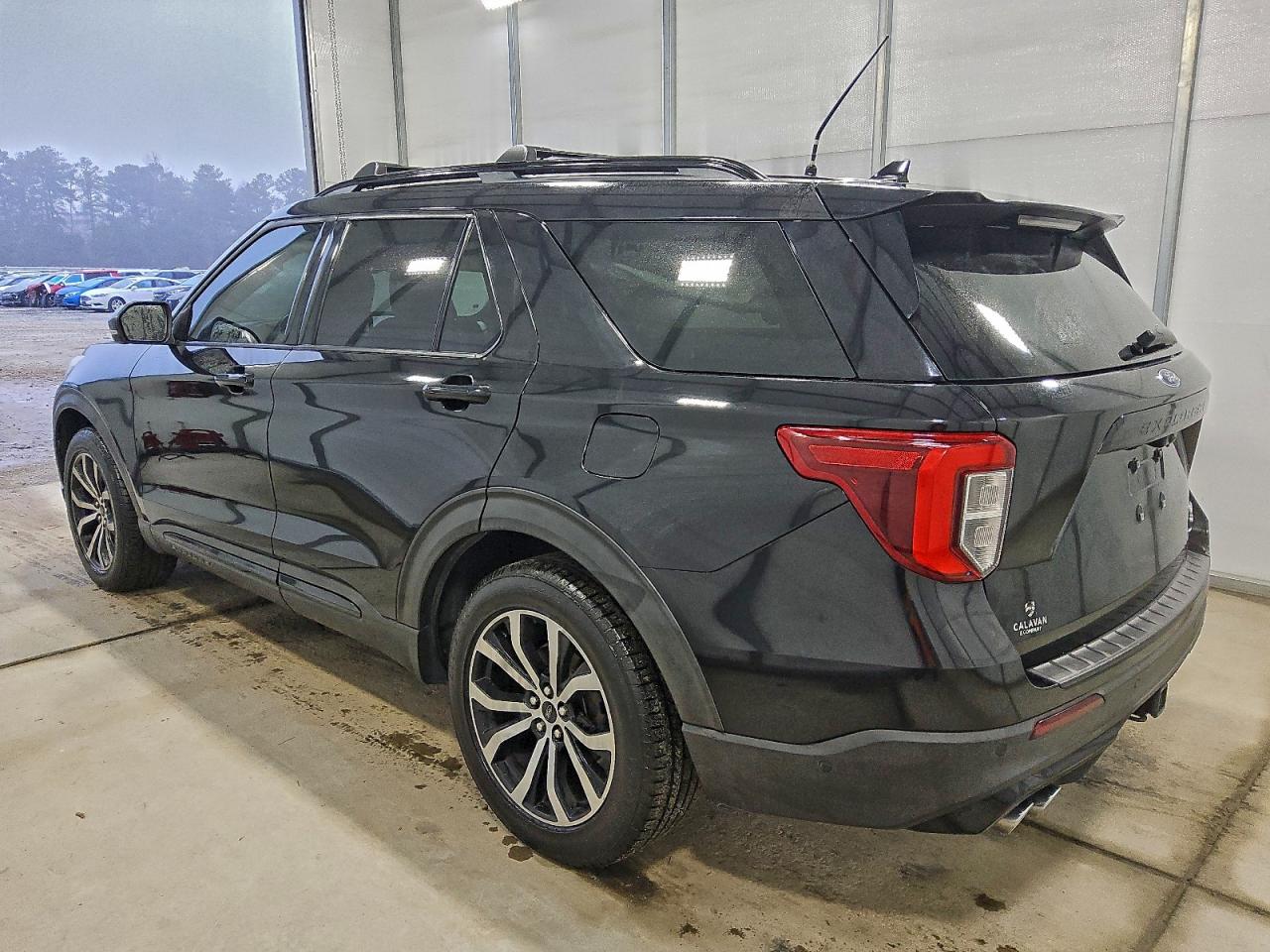 2020 FORD EXPLORER ST photo 2