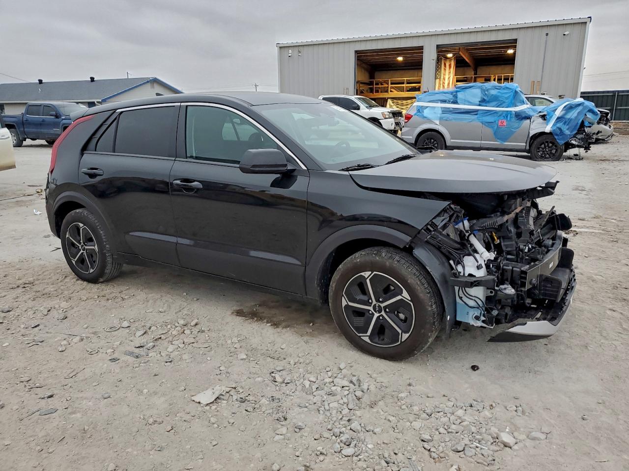 2025 KIA NIRO LX photo 7