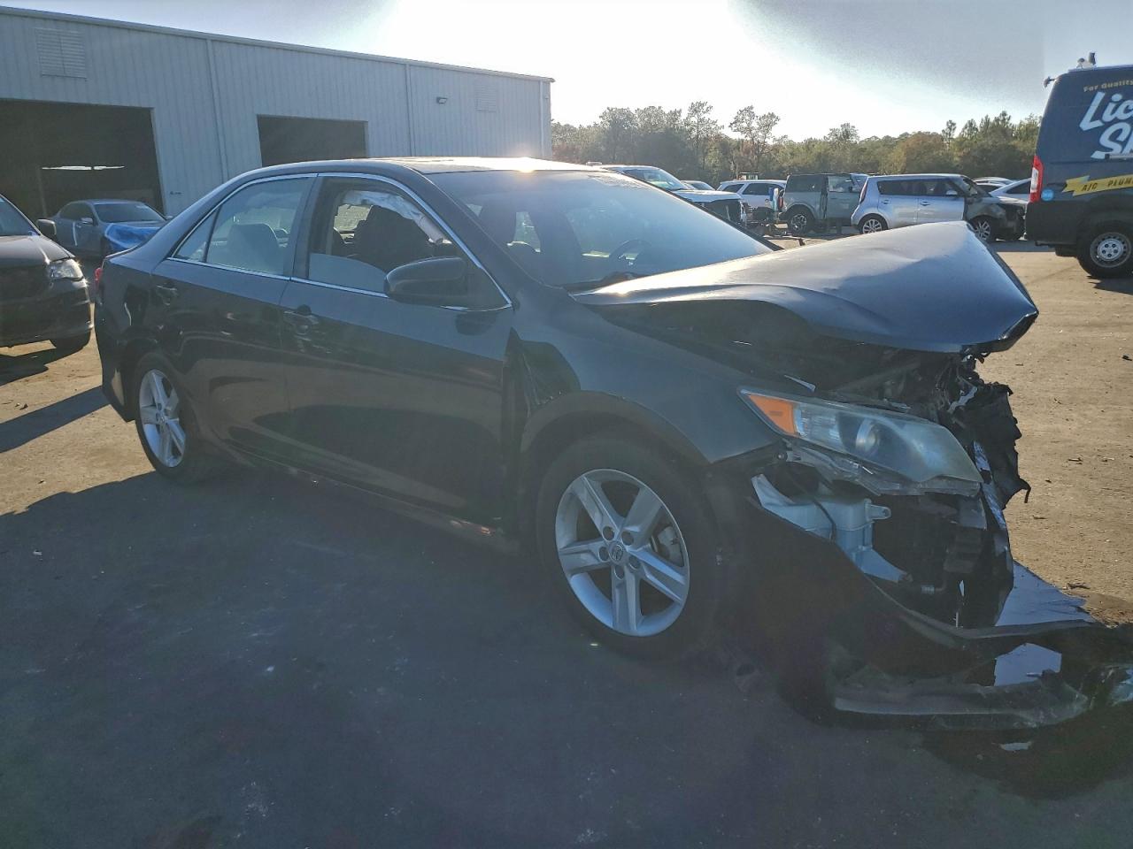 2012 TOYOTA CAMRY BASE photo 7