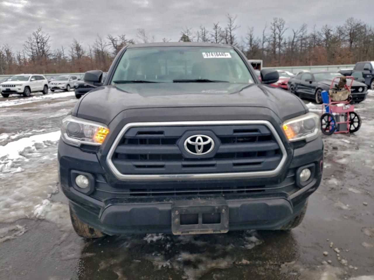 2017 TOYOTA TACOMA DOUBLE CAB photo 5