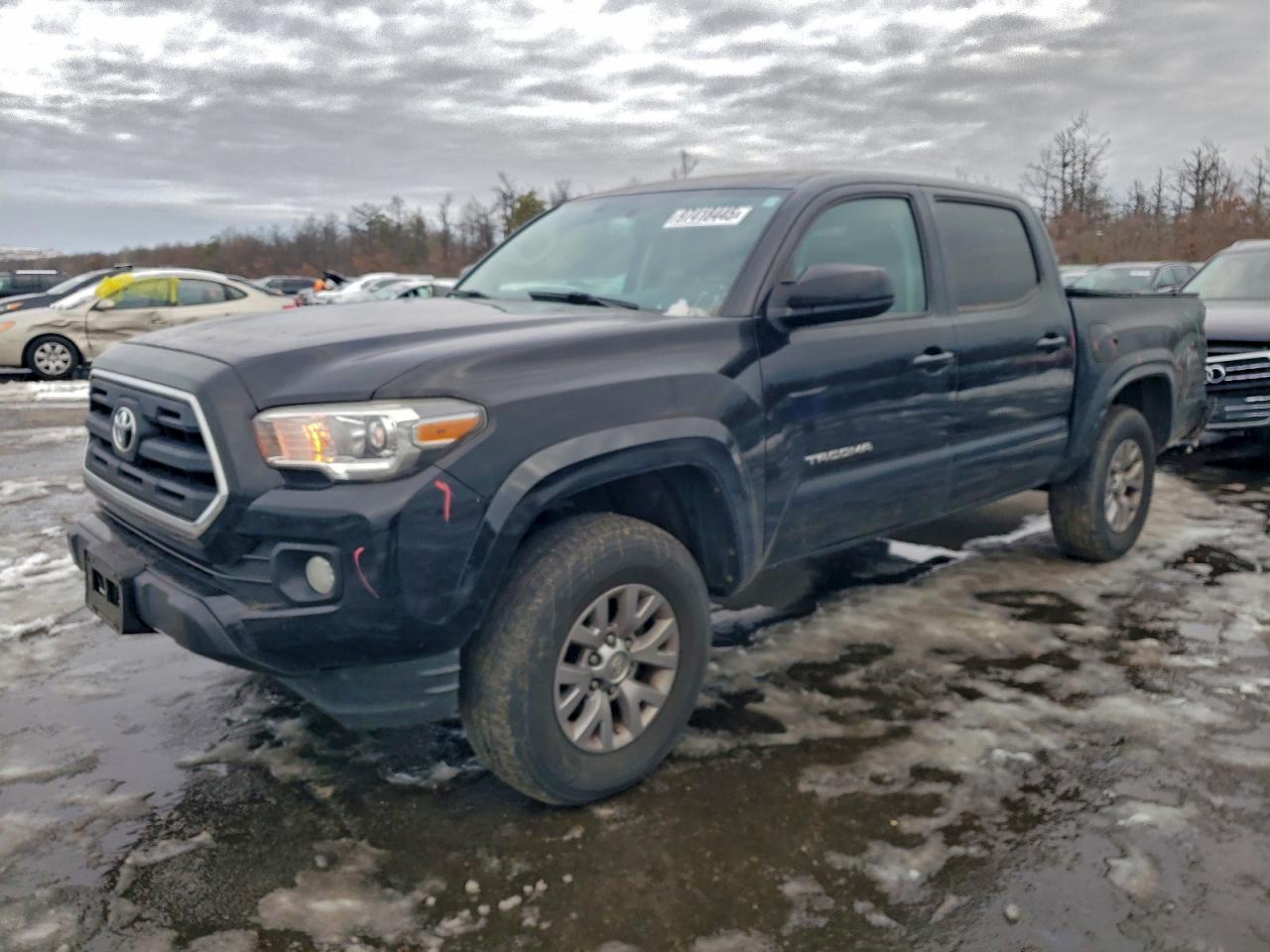 2017 TOYOTA TACOMA