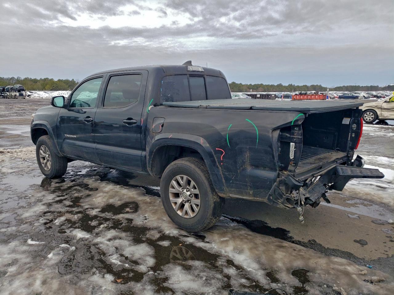 2017 TOYOTA TACOMA DOUBLE CAB photo 2