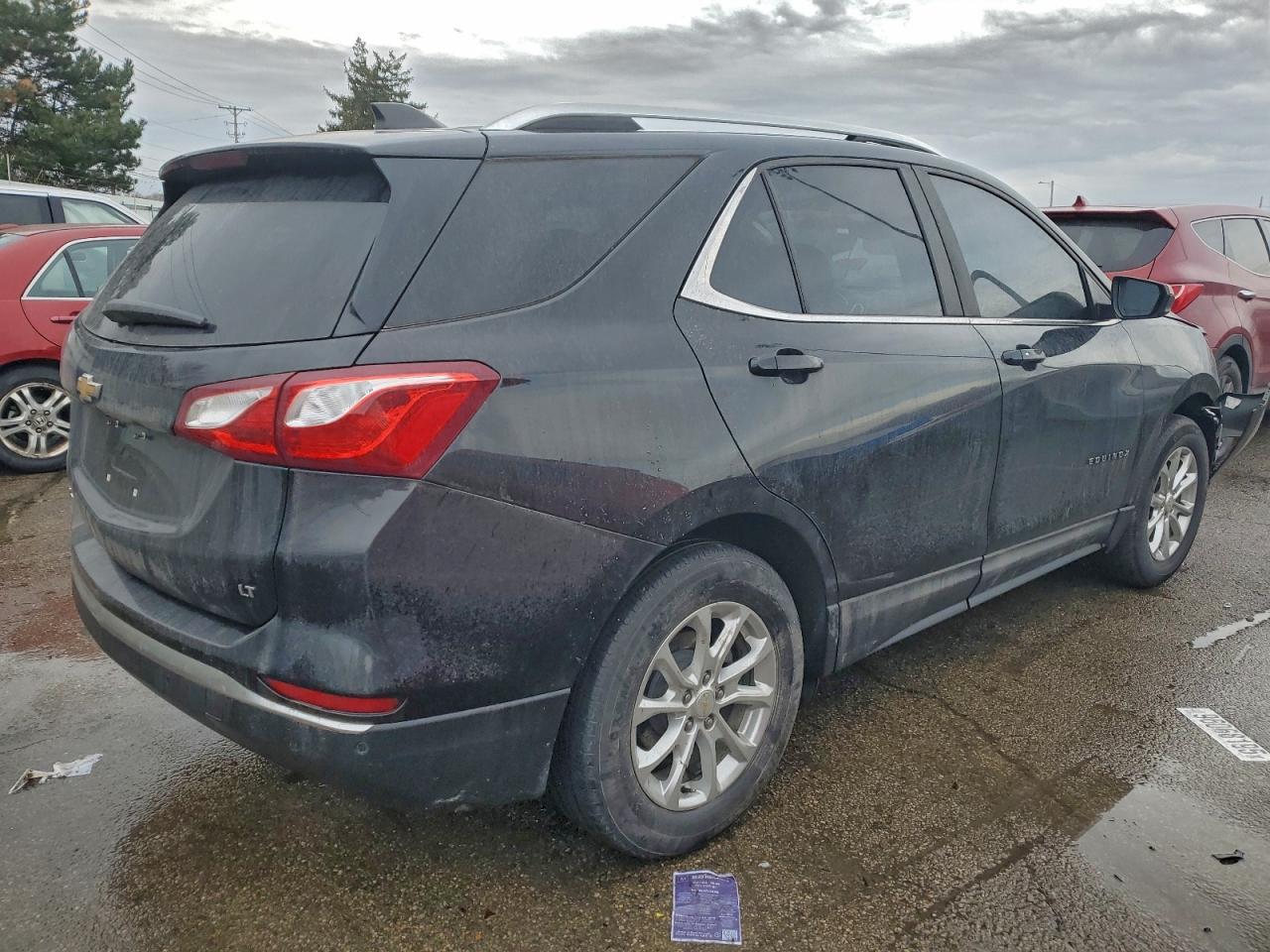 2021 CHEVROLET EQUINOX LT photo 3