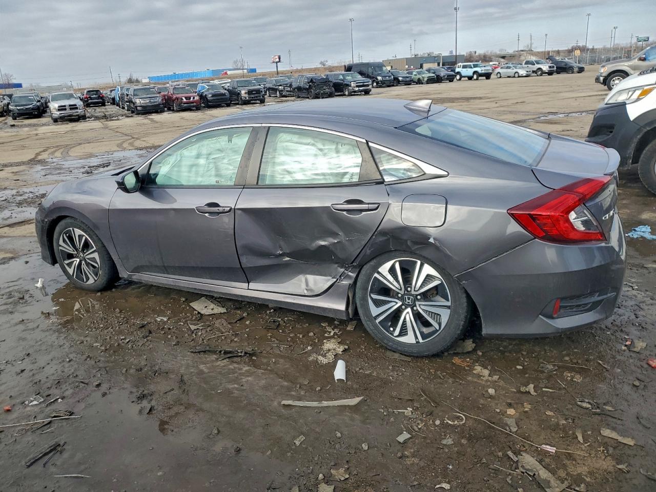 2017 HONDA CIVIC EX photo 2