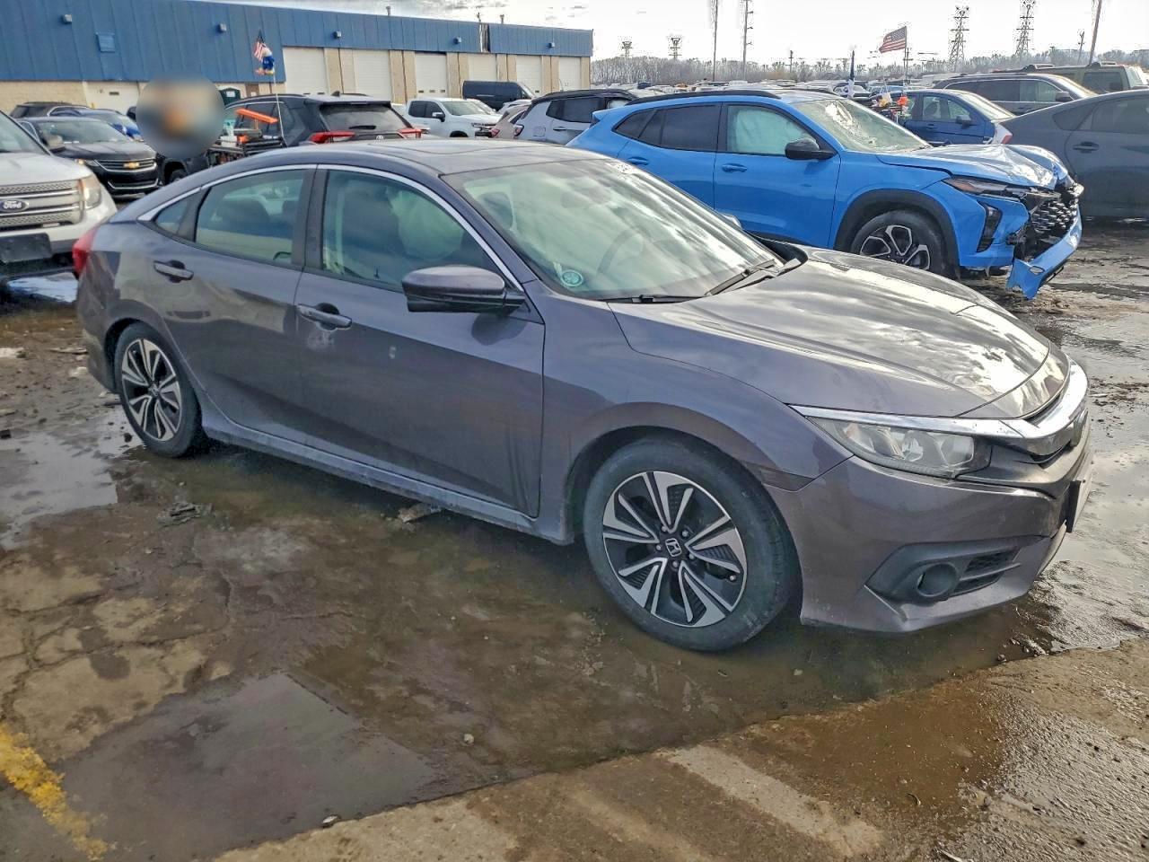 2017 HONDA CIVIC EX photo 4