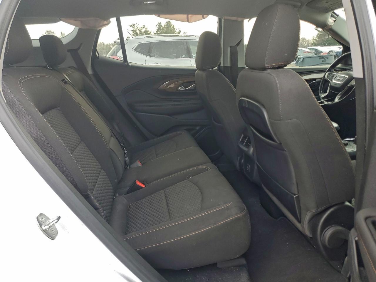 2020 GMC TERRAIN SLE photo 10