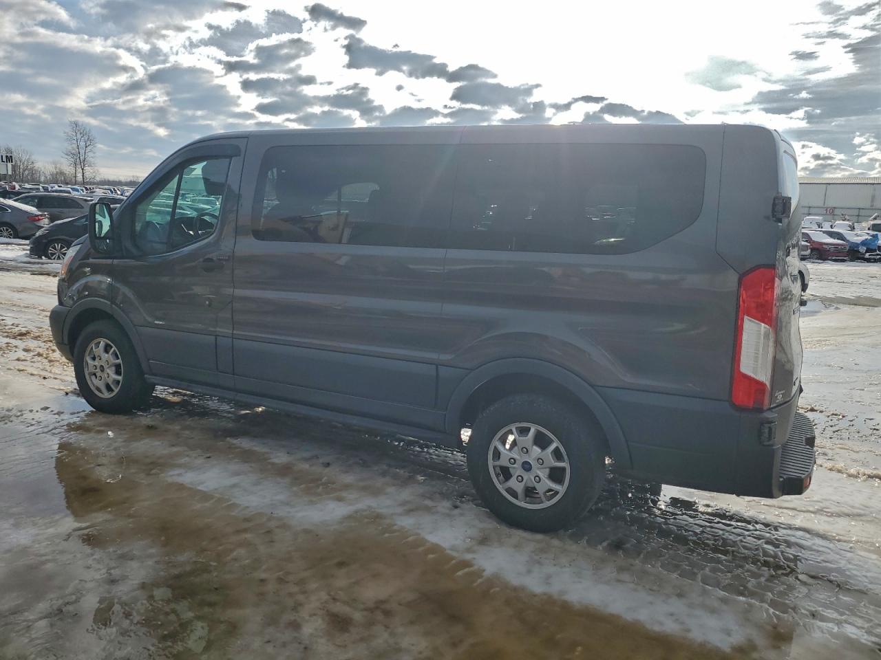 2016 FORD TRANSIT T-150 photo 3