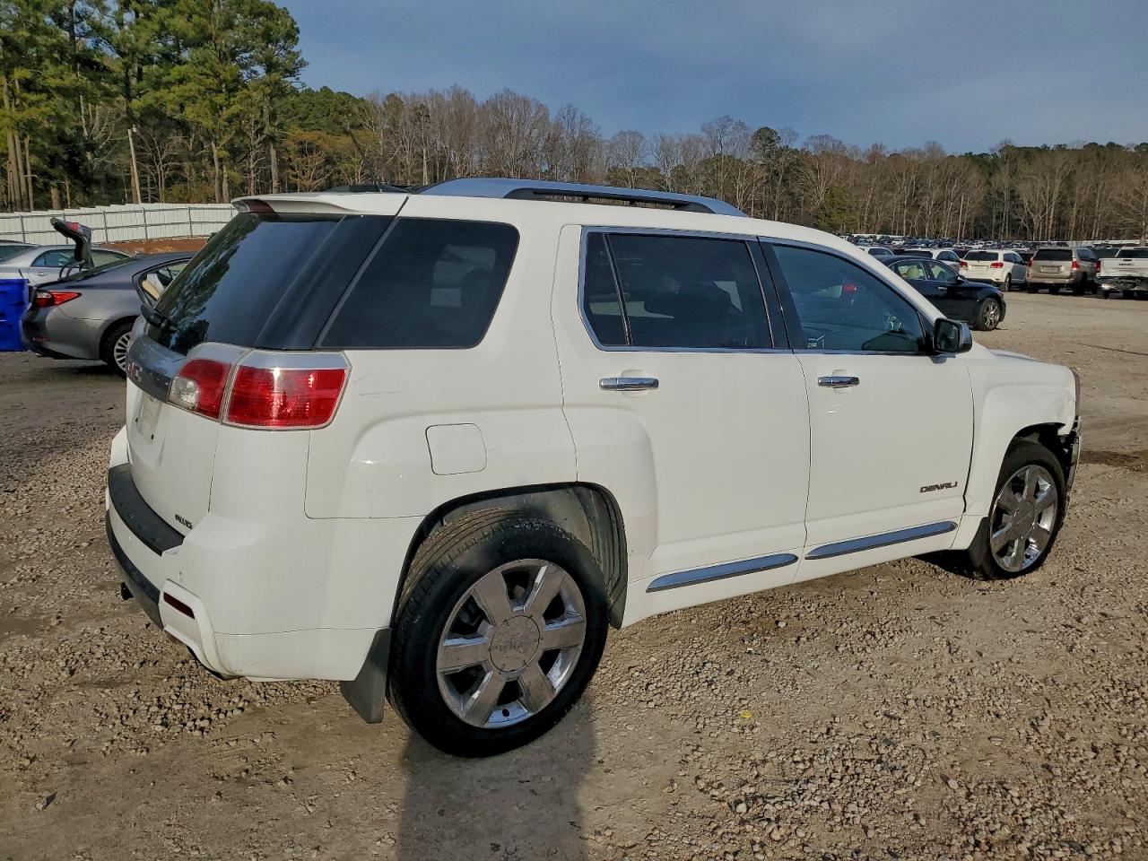 2013 GMC TERRAIN DENALI photo 3