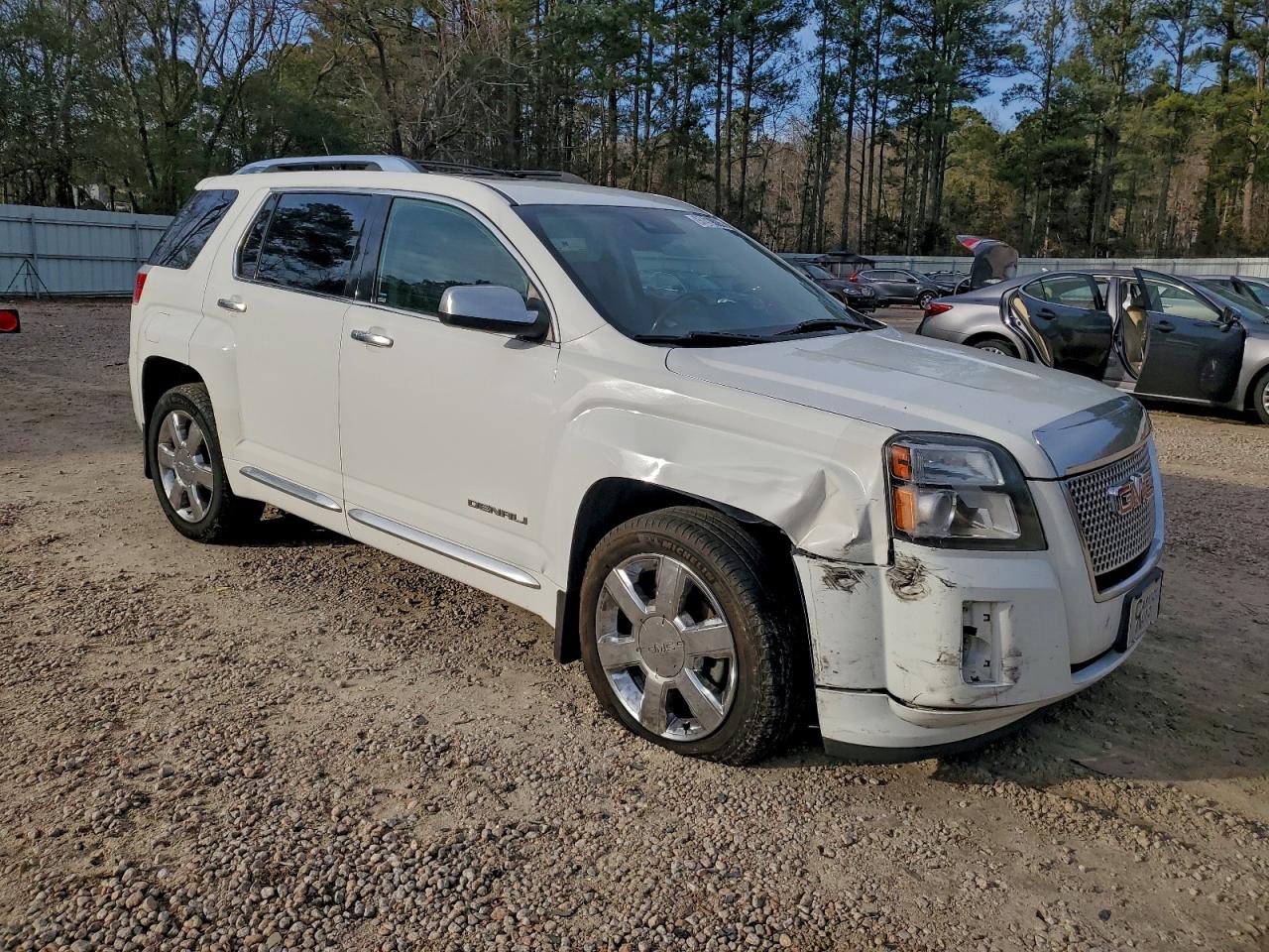 2013 GMC TERRAIN DENALI photo 4