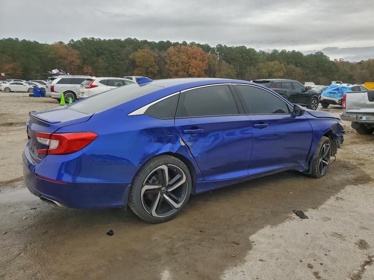2018 HONDA ACCORD SPORT photo 3