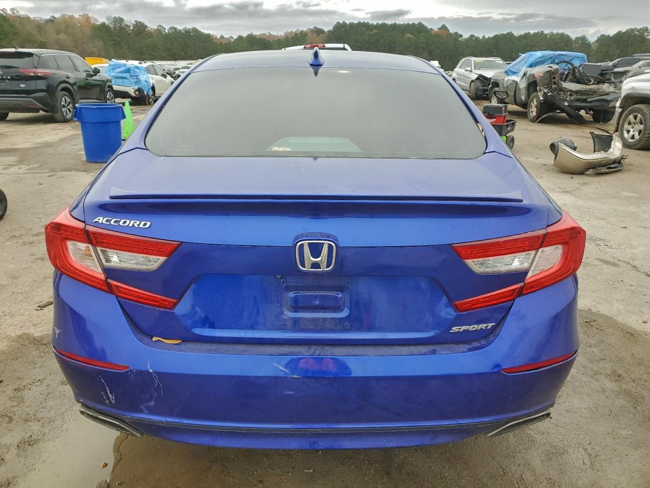 2018 HONDA ACCORD SPORT photo 6