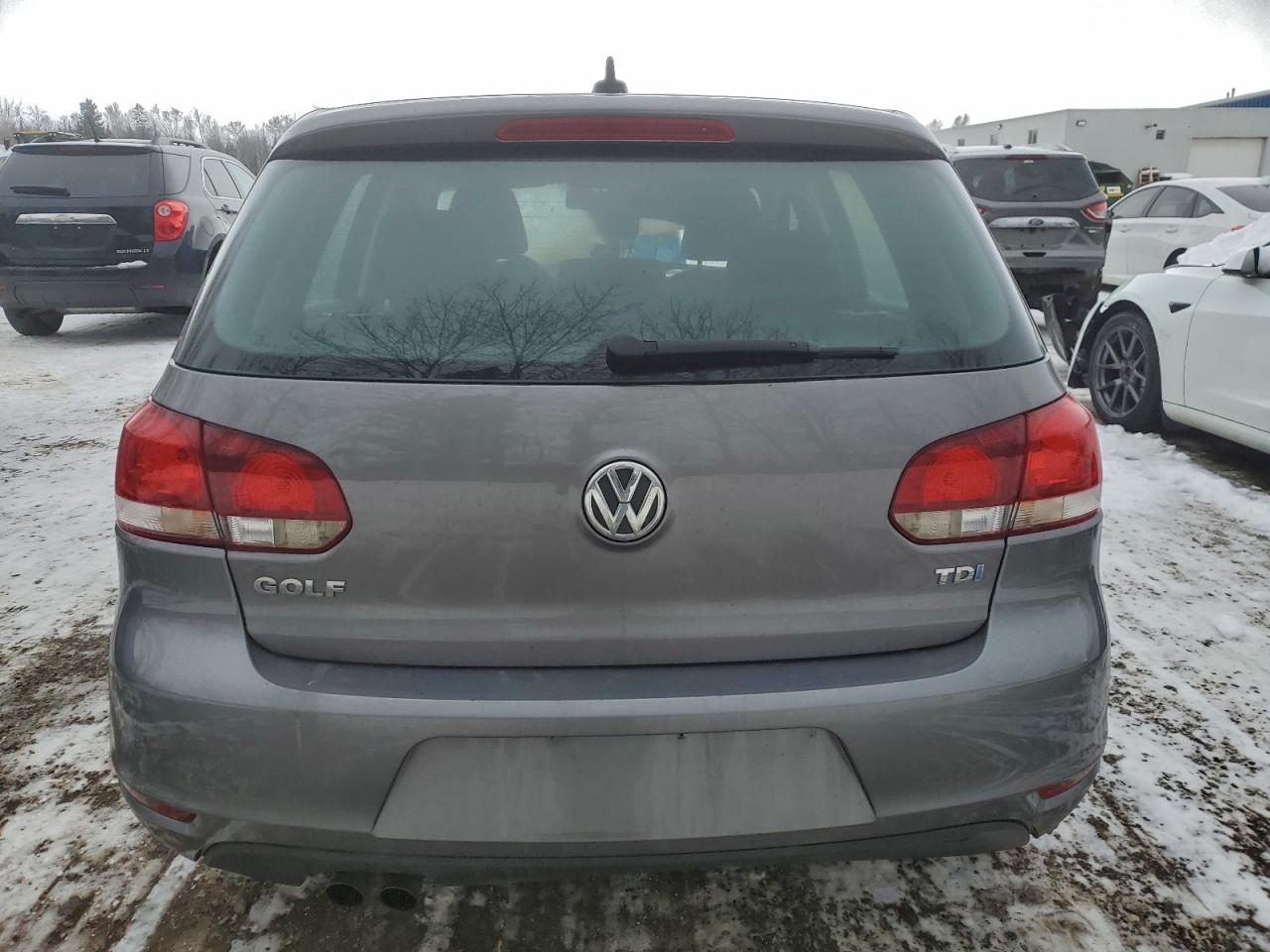 2011 VOLKSWAGEN GOLF photo 6