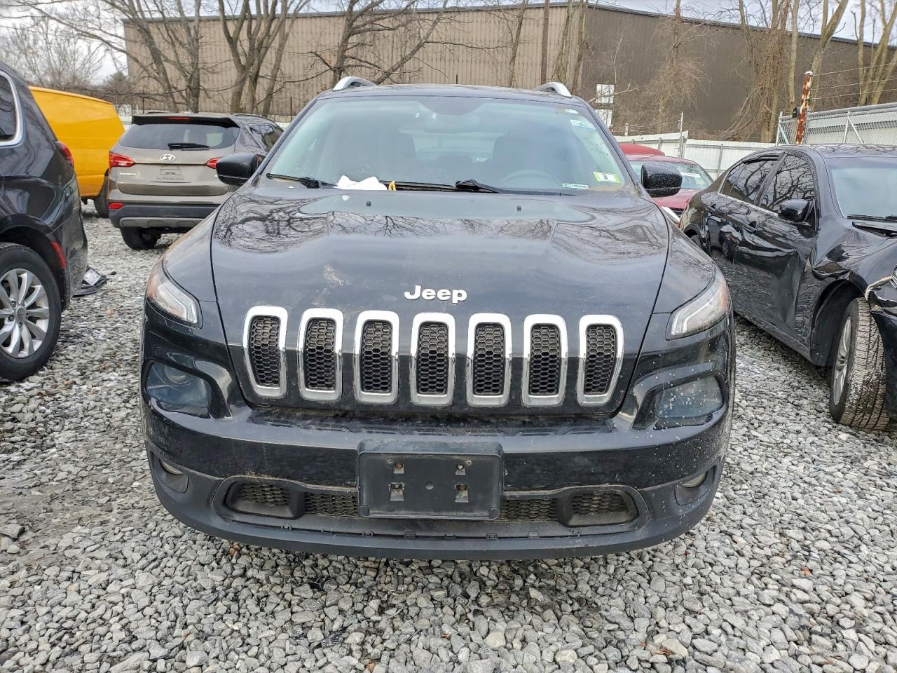 2014 JEEP CHEROKEE LATITUDE photo 5
