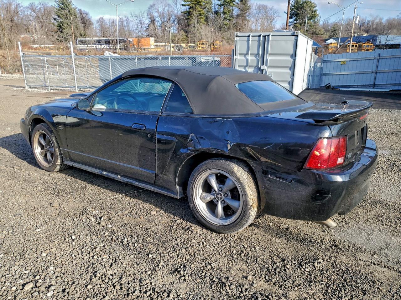 2002 FORD MUSTANG GT photo 2