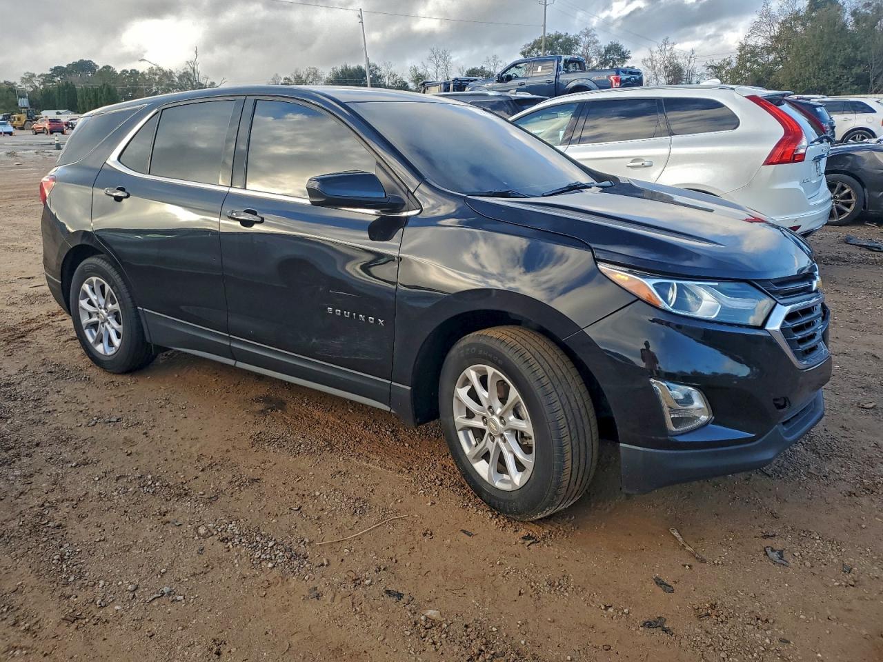 2019 CHEVROLET EQUINOX LT photo 4
