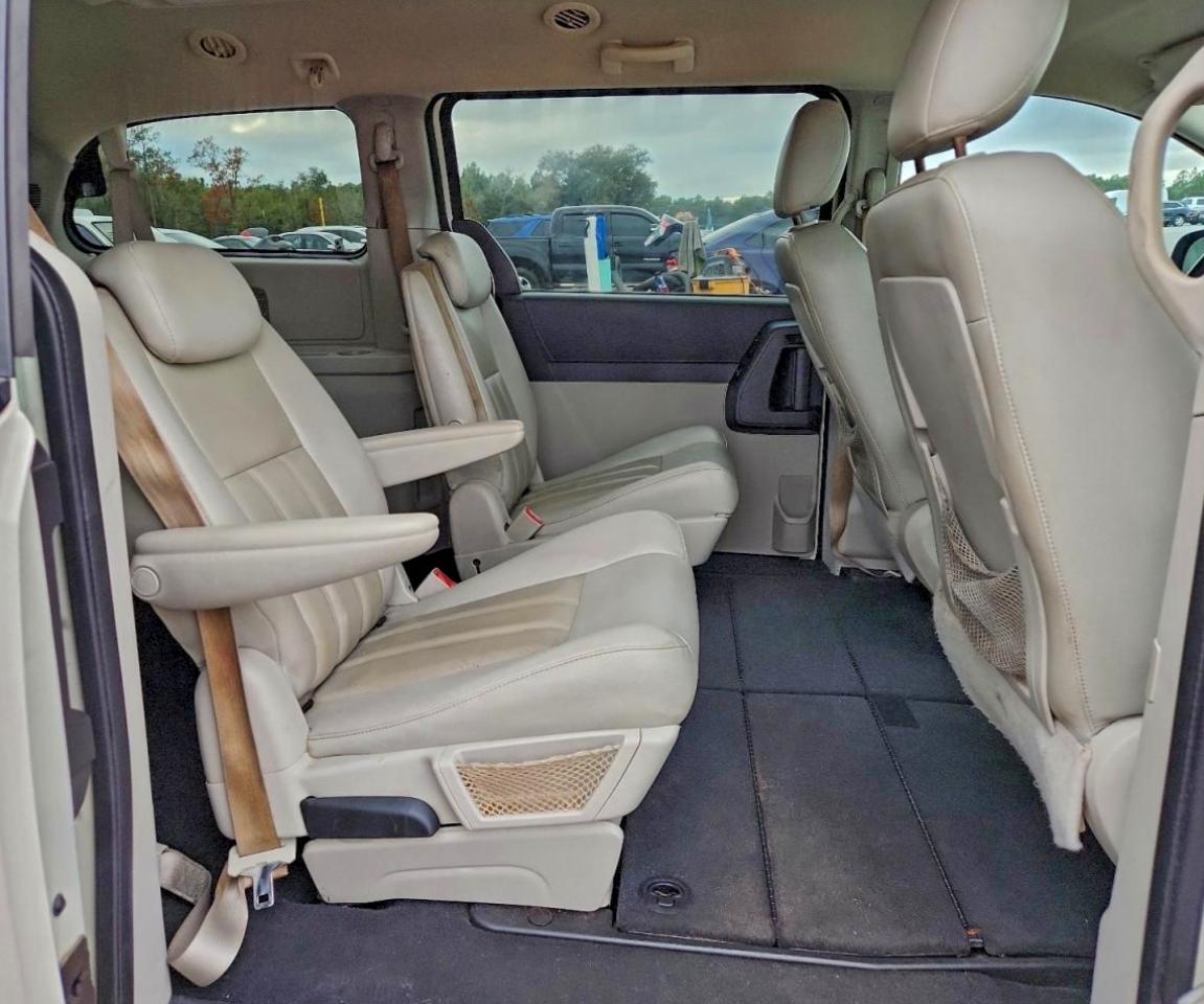 2010 DODGE GRAND CARAVAN SXT photo 11