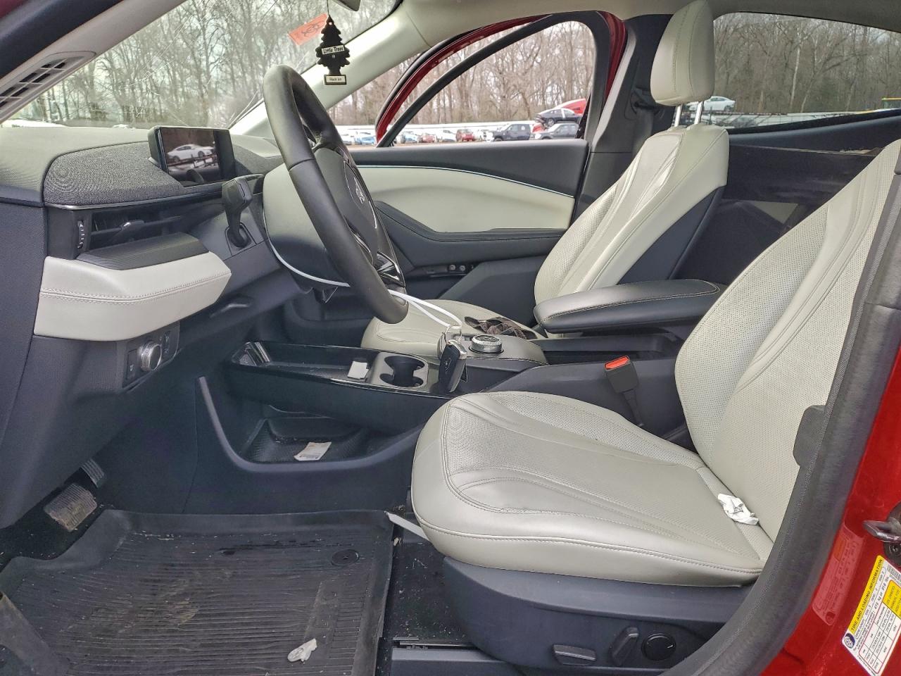 2021 FORD MUSTANG MACH-E PREMIUM photo 7