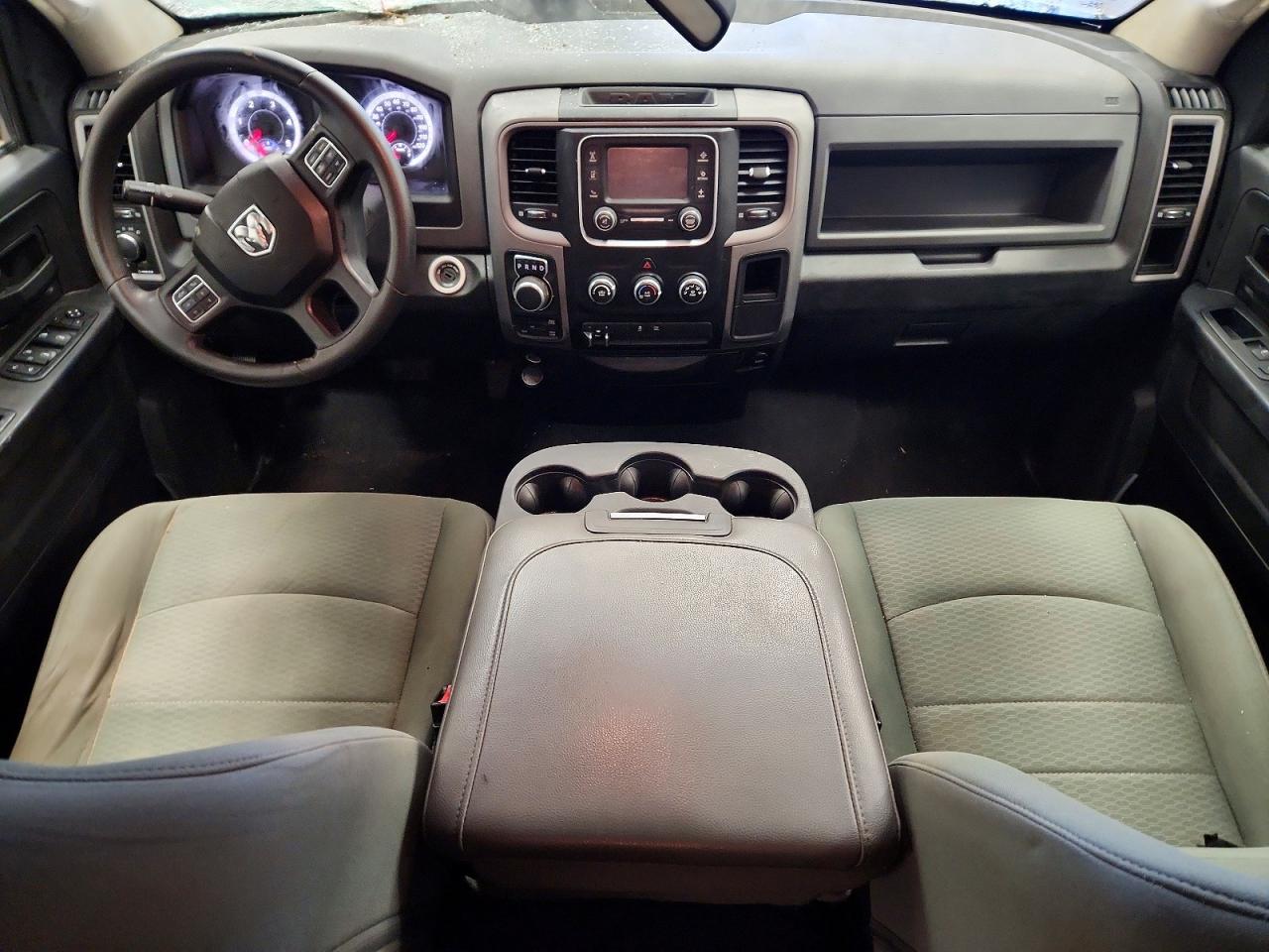 2015 RAM 1500 ST photo 8