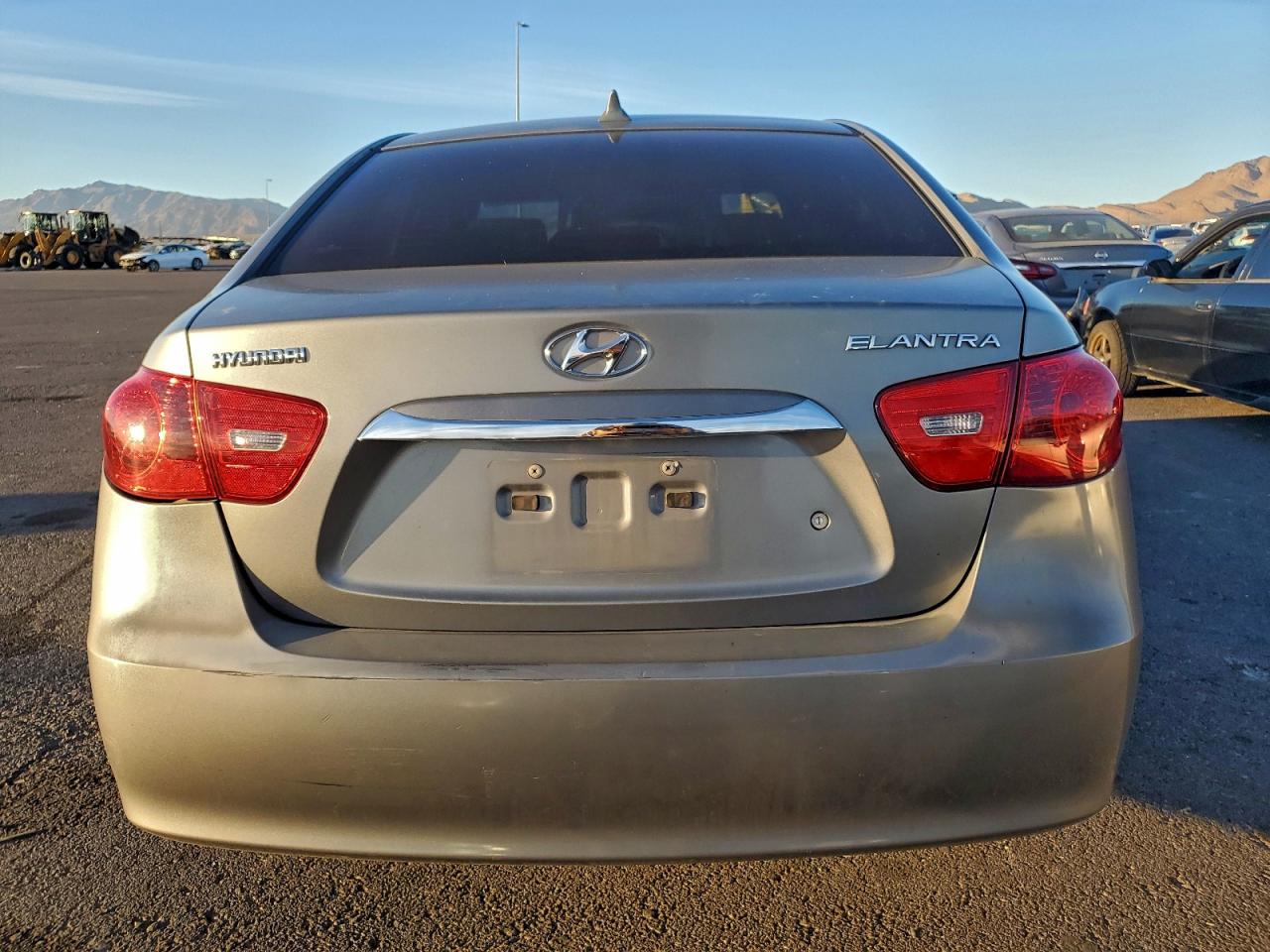 2010 HYUNDAI ELANTRA BLUE photo 6