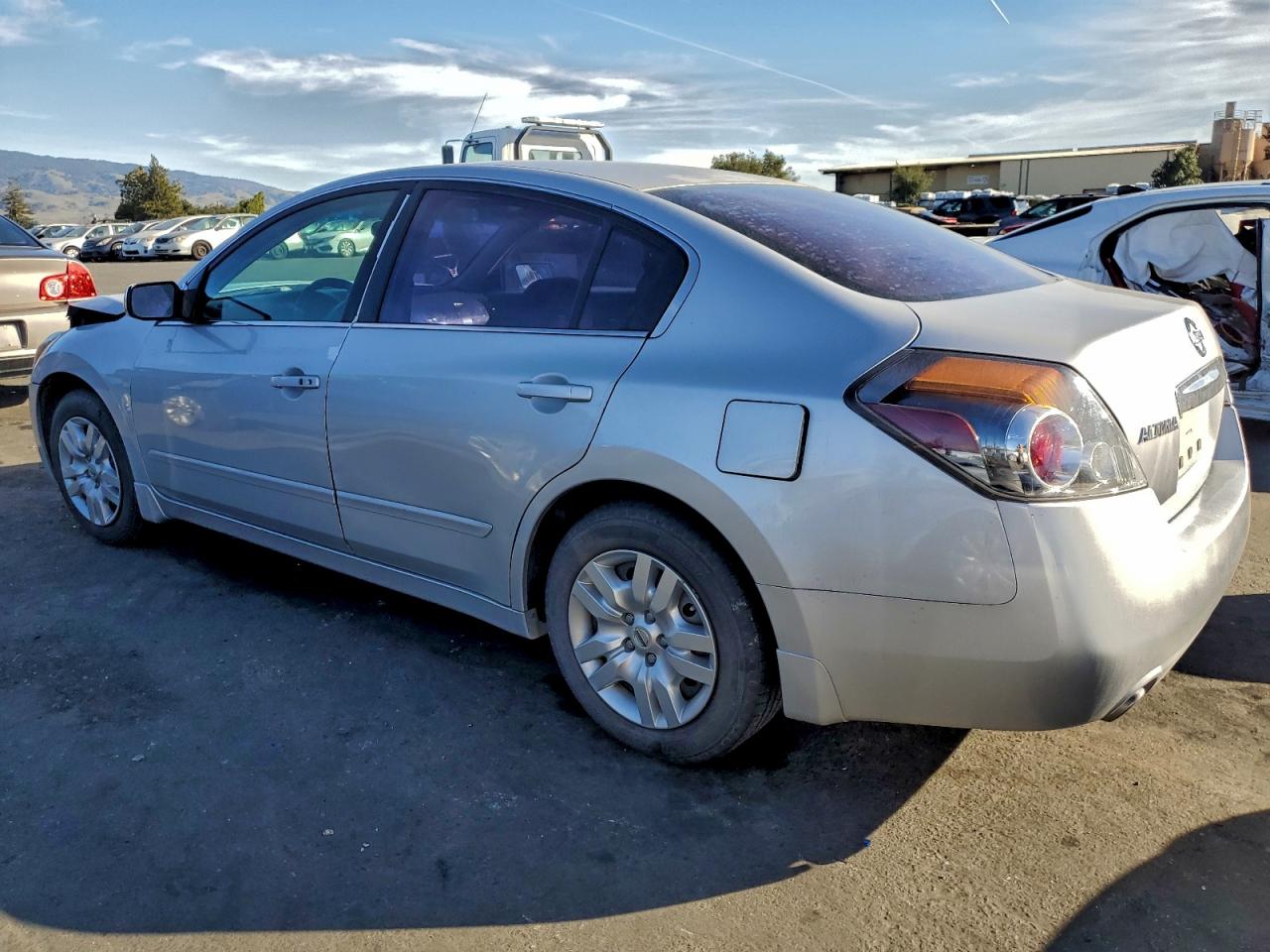 2011 NISSAN ALTIMA BASE photo 2