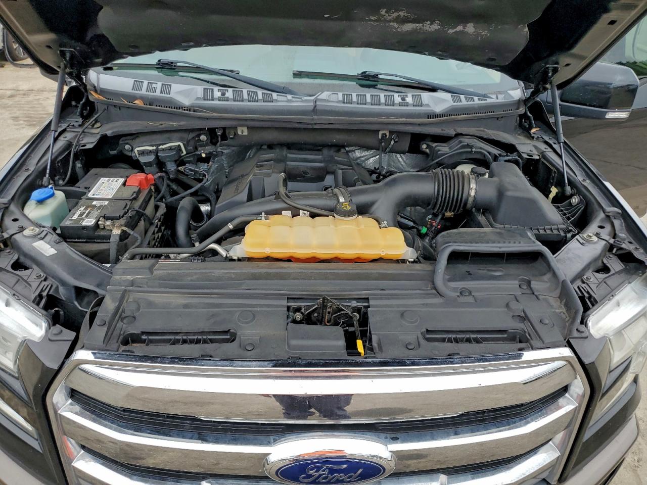2015 FORD F150 SUPERCREW photo 11
