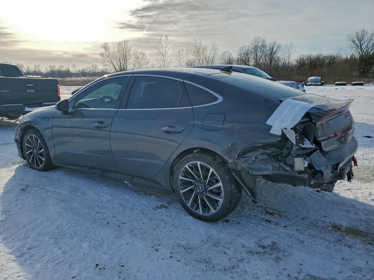 2020 HYUNDAI SONATA SEL PLUS photo 2