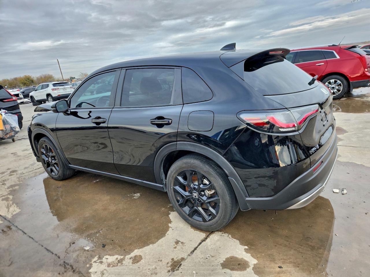 2024 HONDA HR-V SPORT photo 3