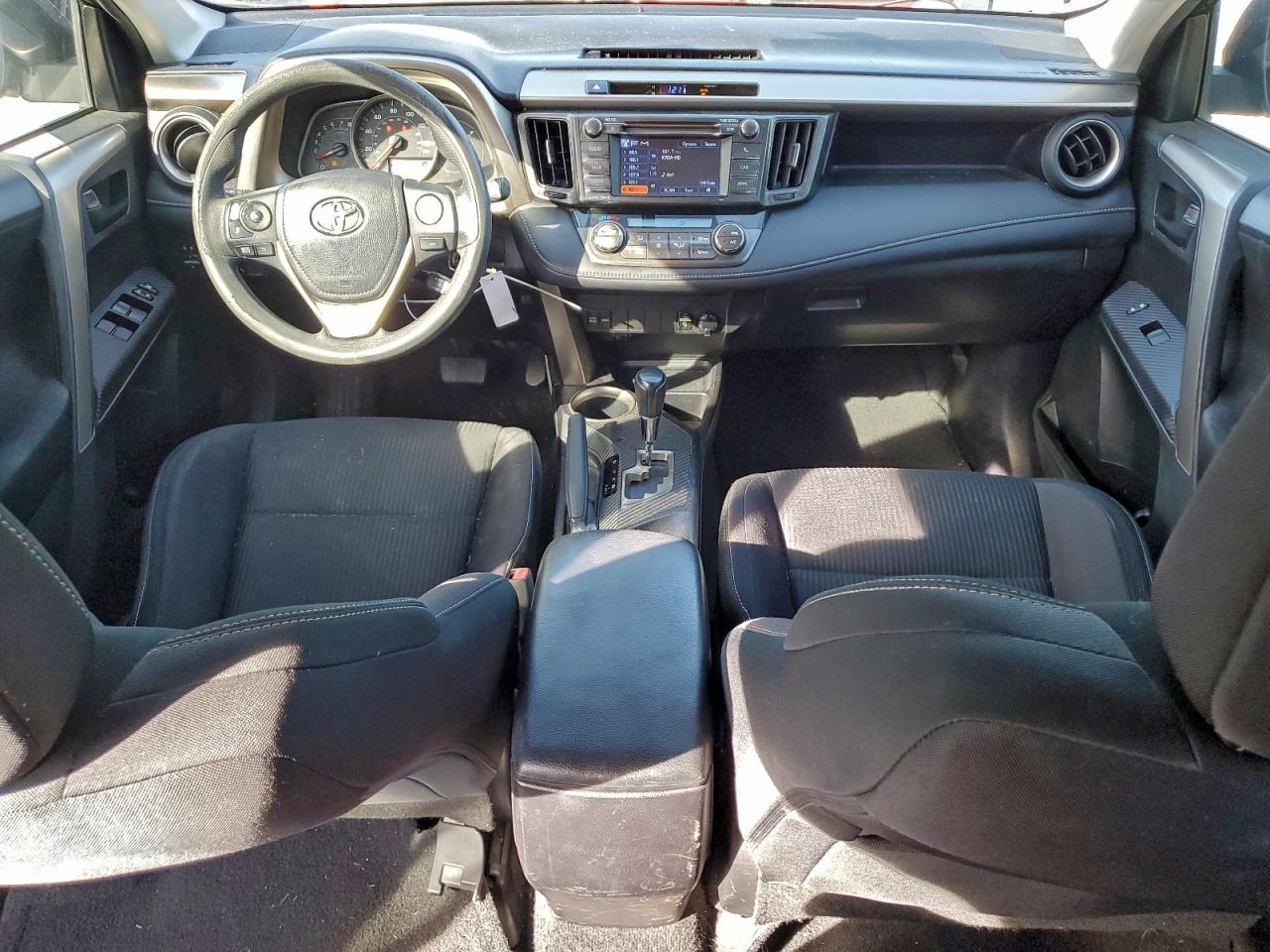 2013 TOYOTA RAV4 XLE photo 8