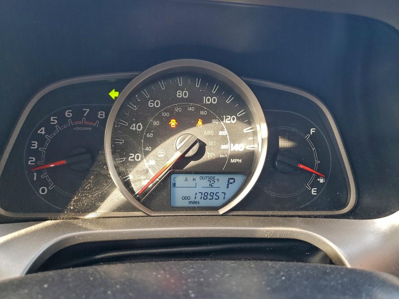2013 TOYOTA RAV4 XLE photo 9