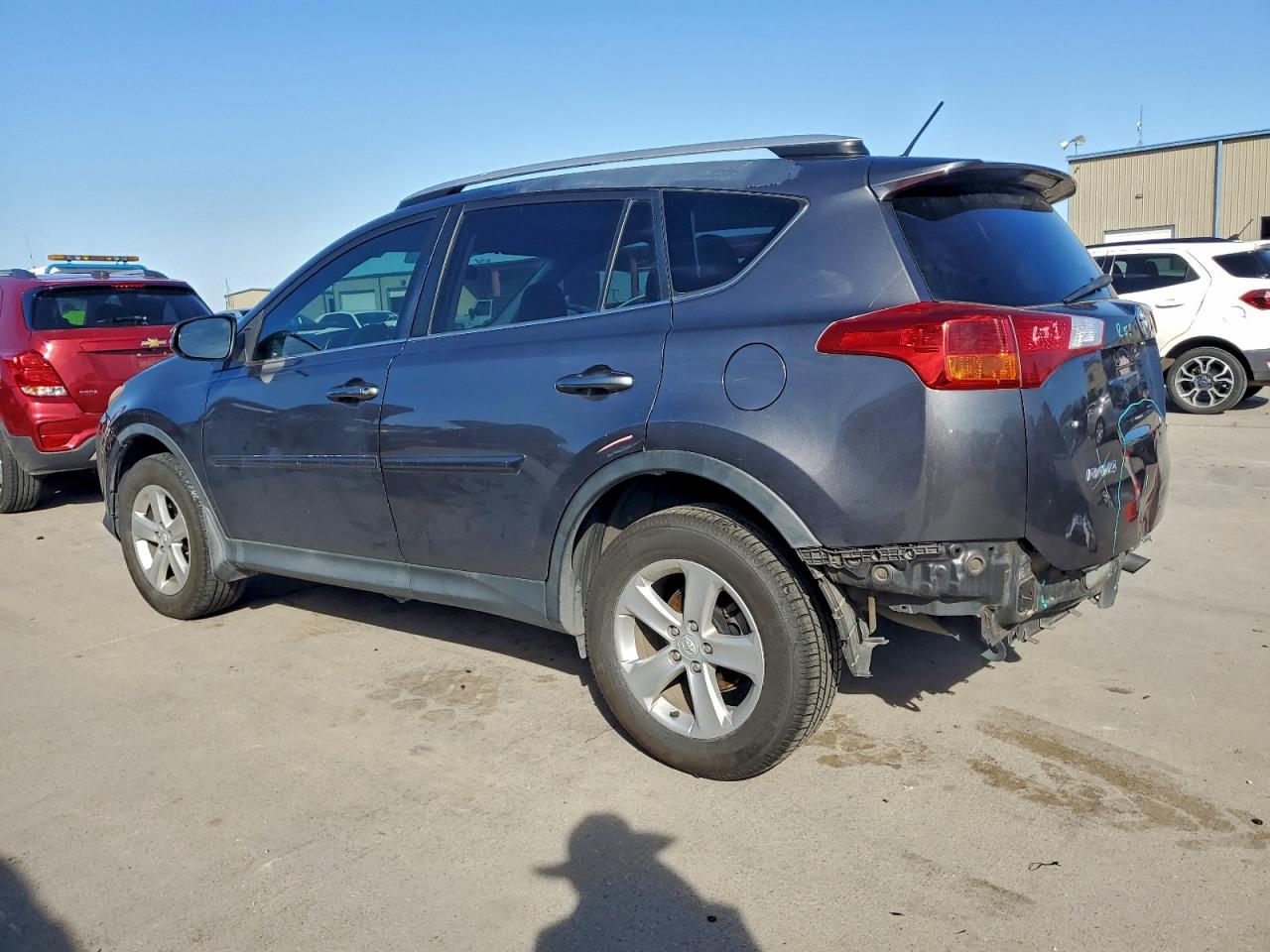 2013 TOYOTA RAV4 XLE photo 2